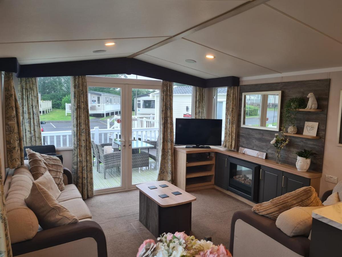 Flawless Caravan Hire - Blackpool — Photos 3