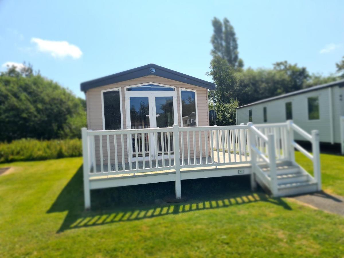 Flawless Caravan Hire - Blackpool, Blackpool
